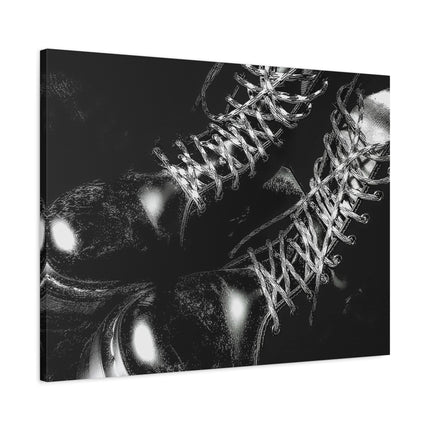 Bottes en cuir noir audacieuses sur toile