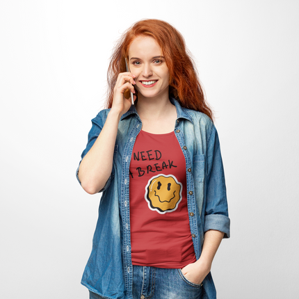 T-shirt sculpté « J'ai besoin d'une pause » 