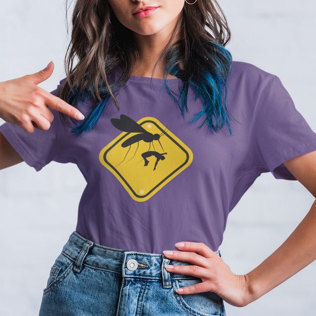 T-shirt sculpté « Attention aux moustiques » 