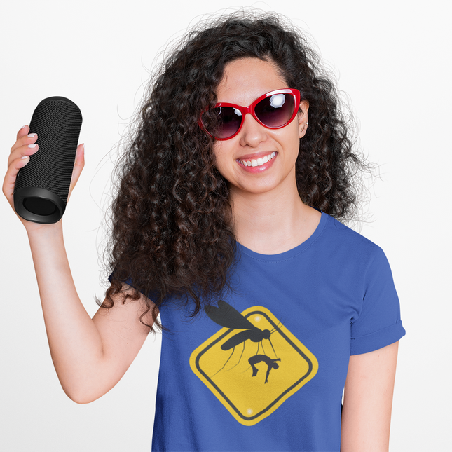 T-shirt sculpté « Attention aux moustiques » 