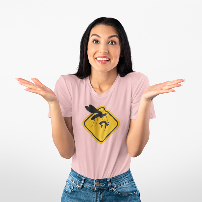 T-shirt sculpté « Attention aux moustiques » 