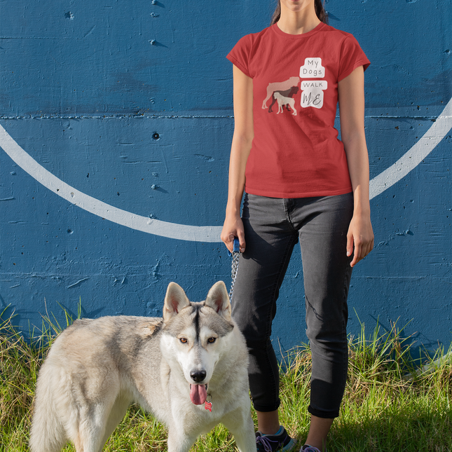 T-shirt sculpté « Mes chiens me promènent » 