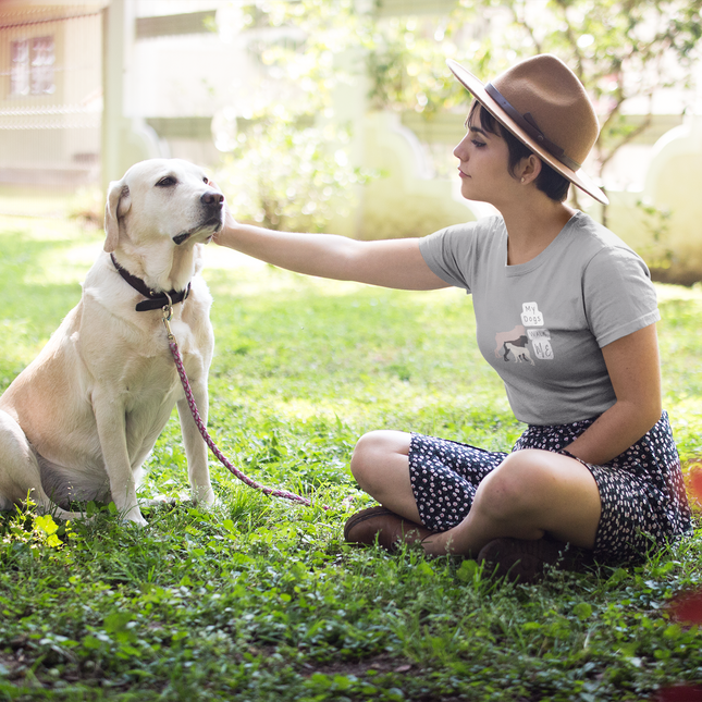 T-shirt sculpté « Mes chiens me promènent » 