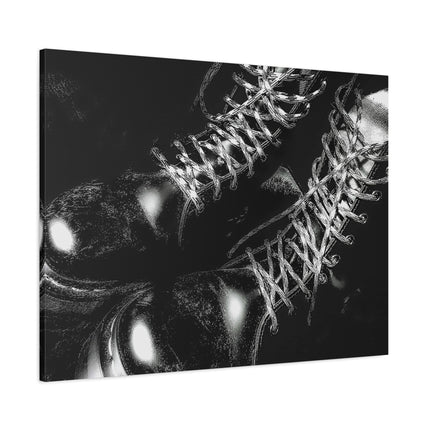 Bottes en cuir noir audacieuses sur toile